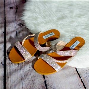 LAST CHANCE Steve Madden Lorie rhinestone sandal
